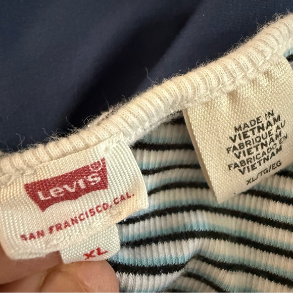 Women’s Levi’s Perfect Kadlong Striped Short Sleeve Cotton Tee, Size XL - Picture 4 of 8